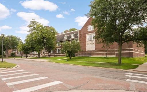 1776 Knox S, Minneapolis, MN 55403