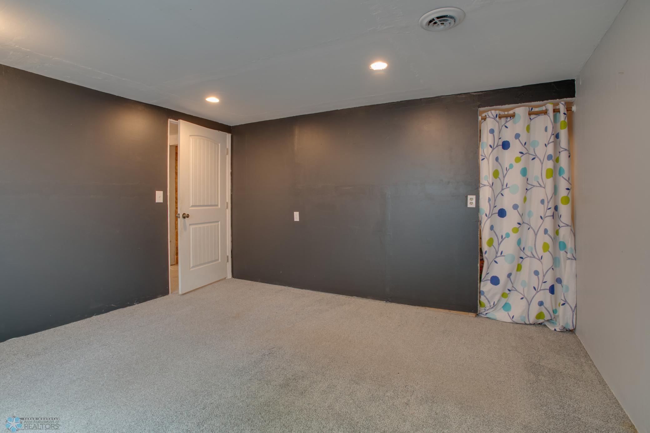 2910_MADISON_AVE_NW-25.jpg