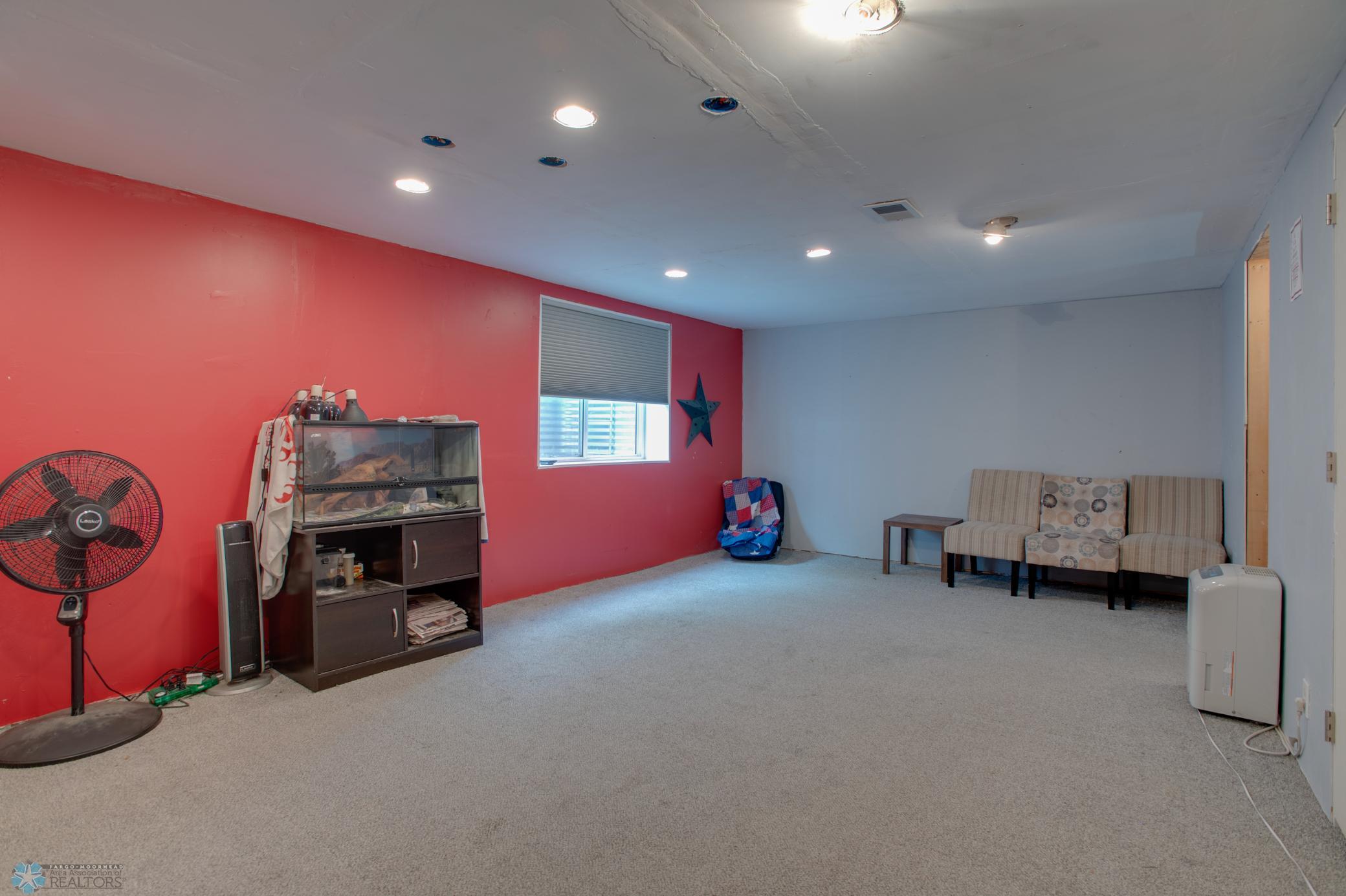 2910_MADISON_AVE_NW-26.jpg