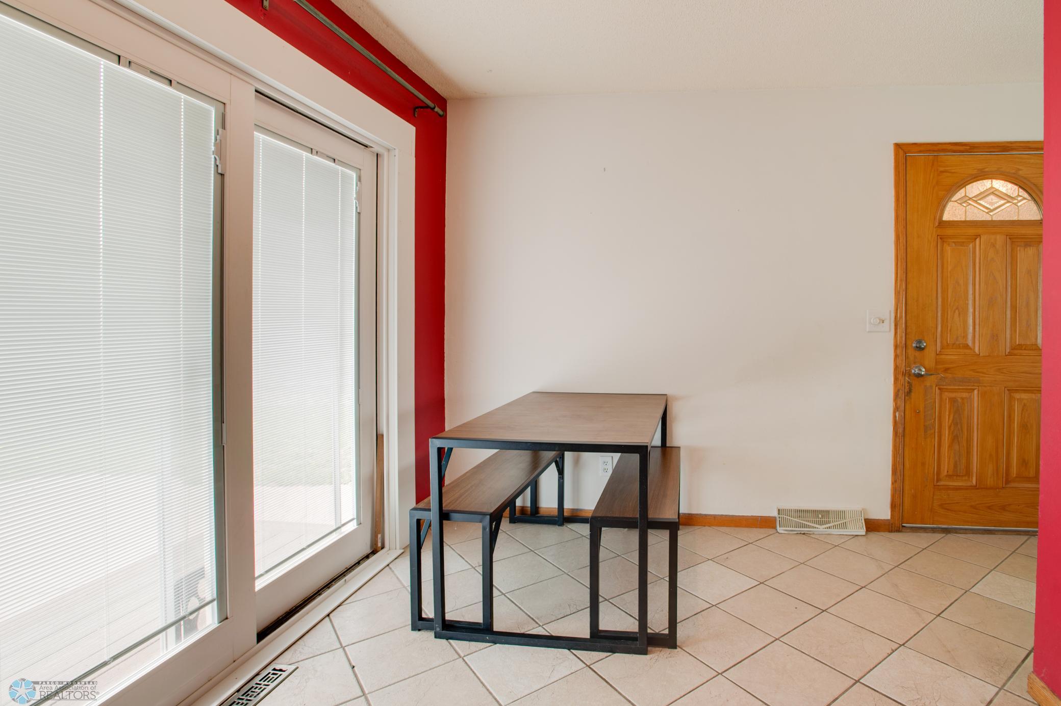 2910_MADISON_AVE_NW-17.jpg