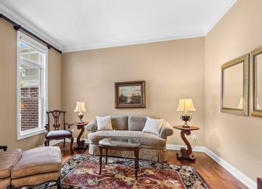 2101 Pinehurst Drive, Chanhassen, MN 55317