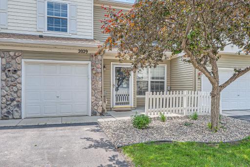 2029 Poppy Drive - Web Quality - 001 - 01 Exterior Front.jpg