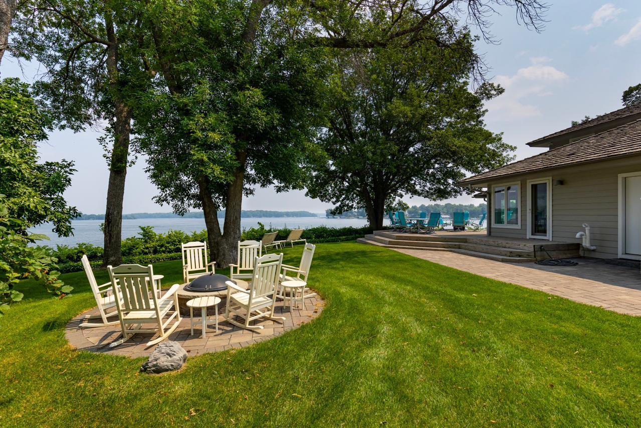 Fire pit with views!
