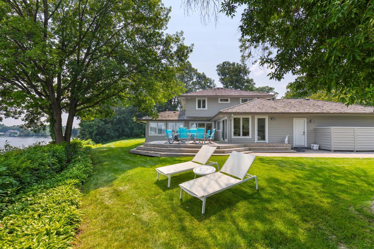 Viewing from the lawn!