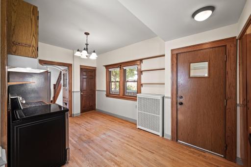 2059 Iglehart Avenue, Saint Paul, MN 55104