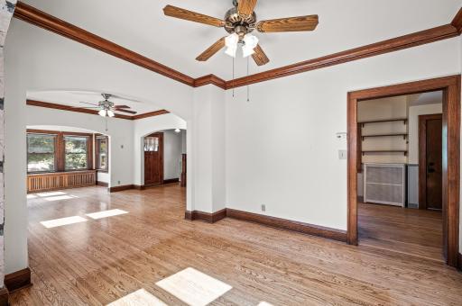 2059 Iglehart Avenue, Saint Paul, MN 55104