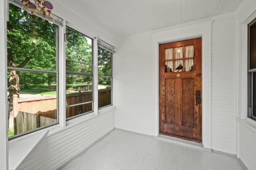 2059 Iglehart Avenue, Saint Paul, MN 55104