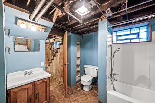2059 Iglehart Avenue, Saint Paul, MN 55104