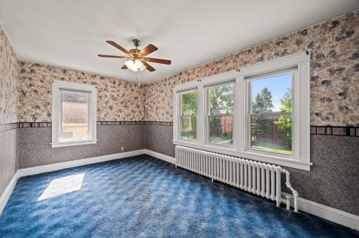 2059 Iglehart Avenue, Saint Paul, MN 55104