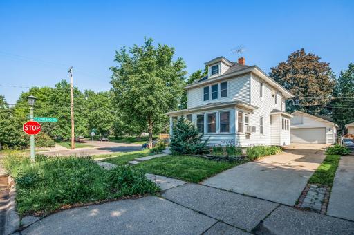2059 Iglehart Avenue, Saint Paul, MN 55104