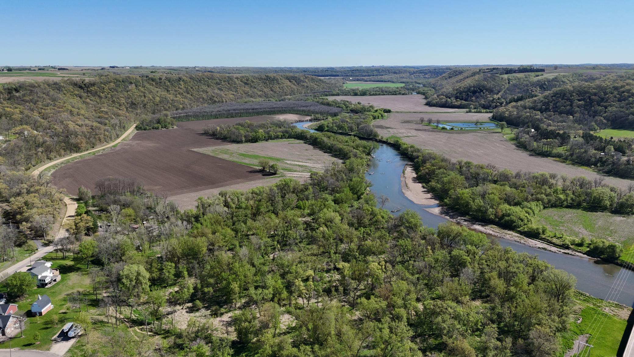 Scenic 3 acre recreational lot on Zumbro River