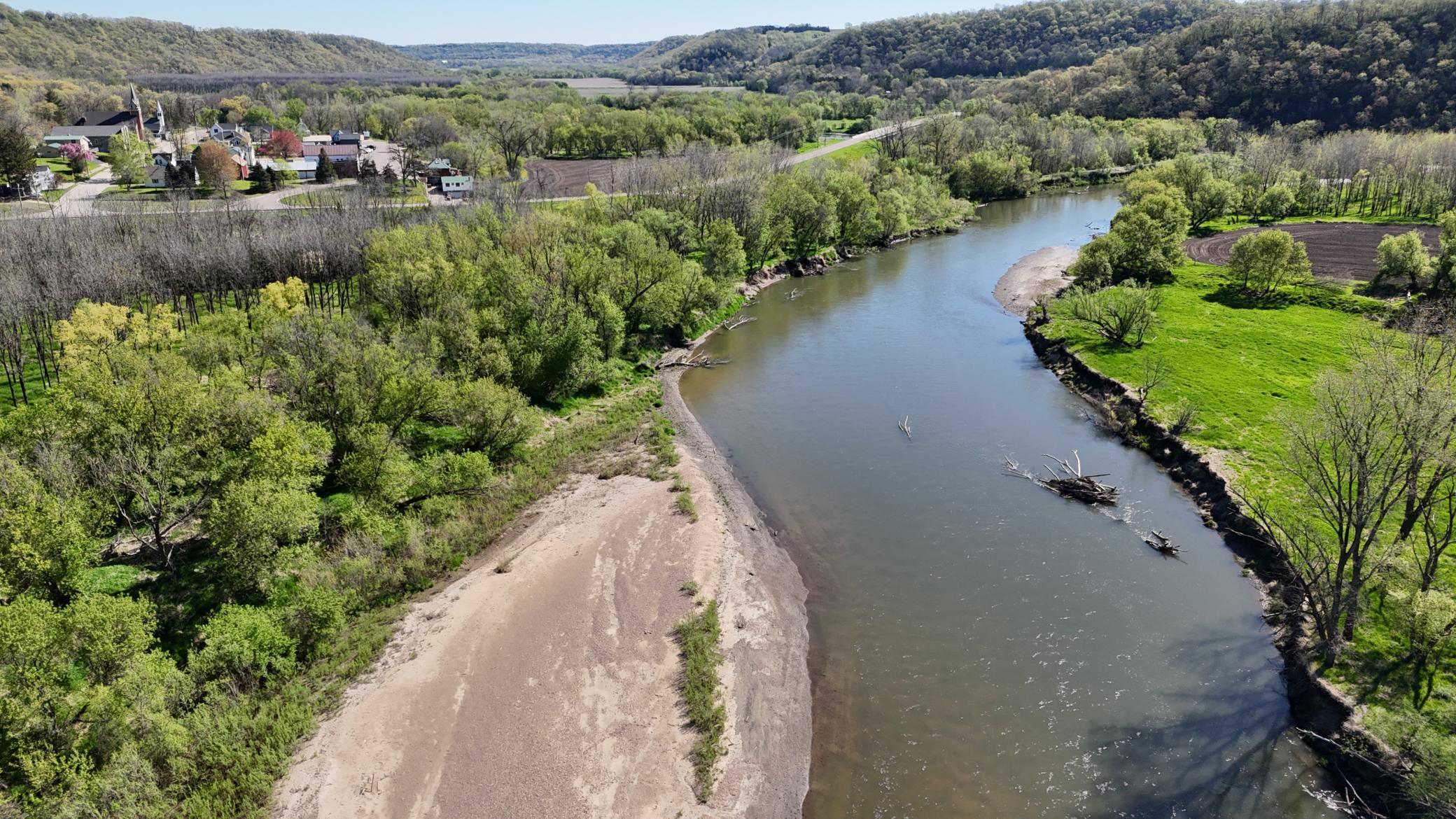 Scenic 3 acre recreational lot on Zumbro River