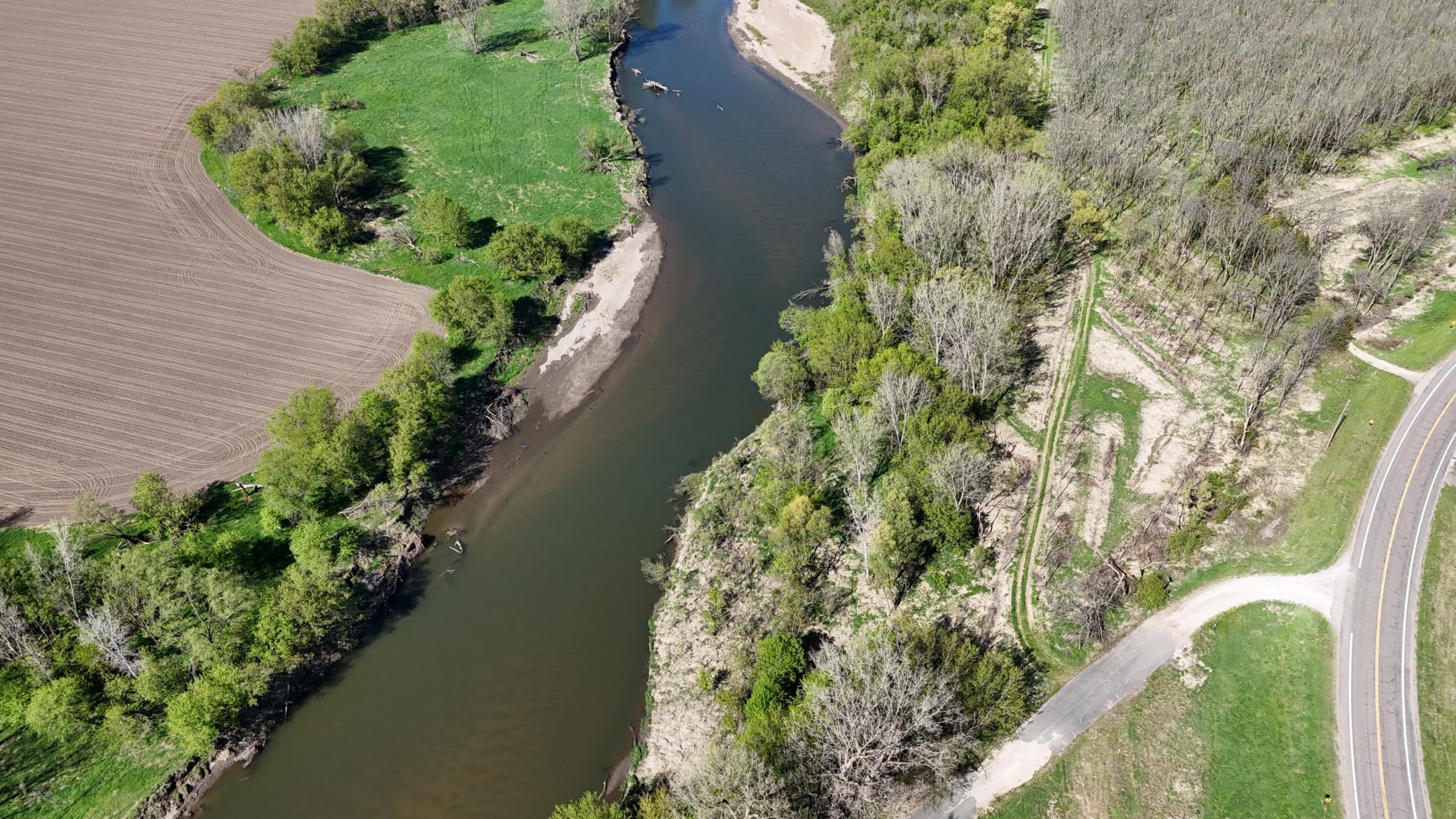 Scenic 3 acre recreational lot on Zumbro River