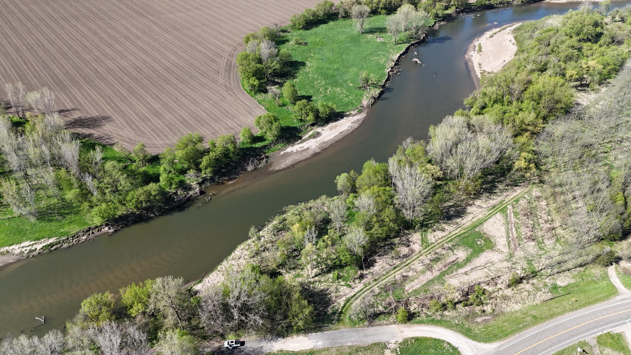 Scenic 3 acre recreational lot on Zumbro River