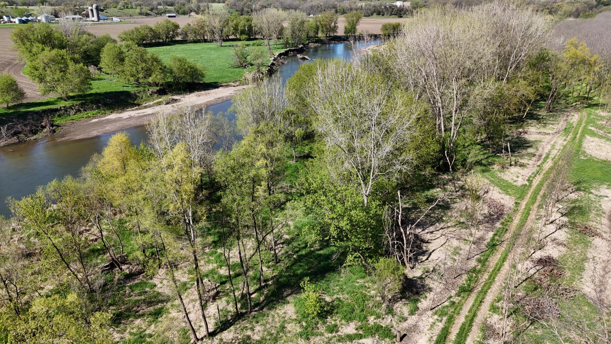 Scenic 3 acre recreational lot on Zumbro River