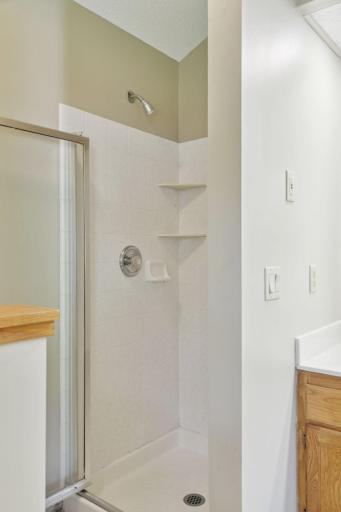 2401 Leyland Trail, Woodbury, MN 55125