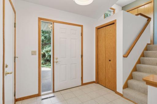2401 Leyland Trail, Woodbury, MN 55125