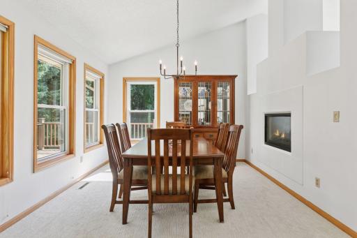 2401 Leyland Trail, Woodbury, MN 55125