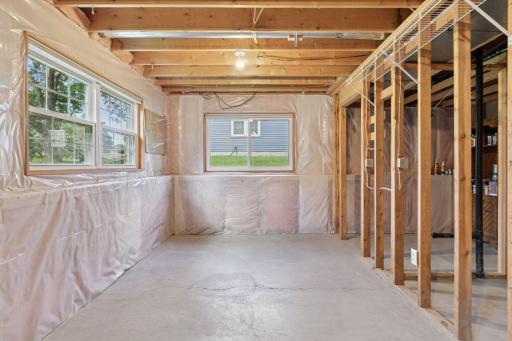 2401 Leyland Trail, Woodbury, MN 55125