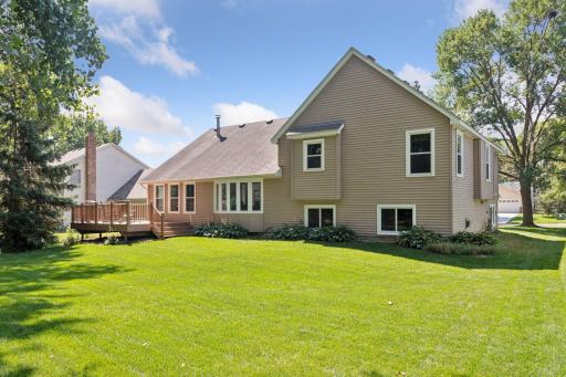 2401 Leyland Trail, Woodbury, MN 55125