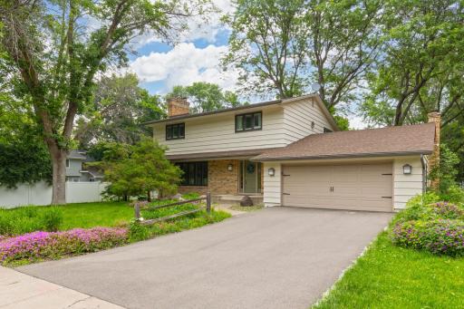 6521 Gleason Road, Minneapolis, MN 55439