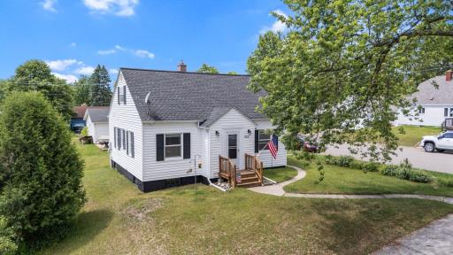 523 NW 5th Avenue, Grand Rapids, MN 55744