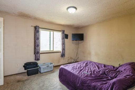 09_7181-Colorado-Ave-N_2nd-Bedroom_Web.jpg