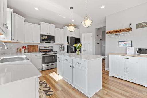 19145 Indora Trail, Lakeville, MN 55044