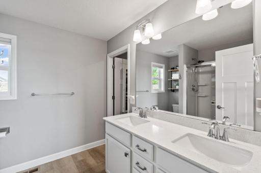 19145 Indora Trail, Lakeville, MN 55044