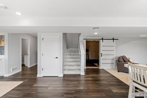 19145 Indora Trail, Lakeville, MN 55044