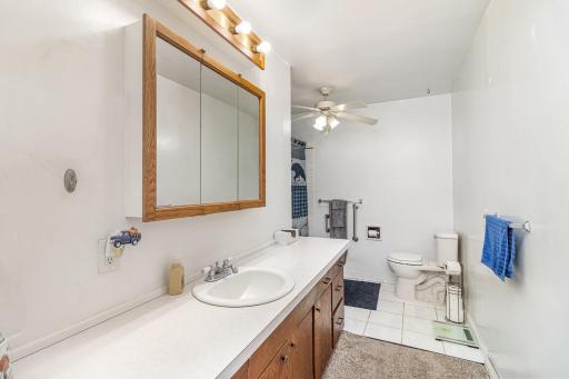 209 4th Street W, Jordan, MN 55352