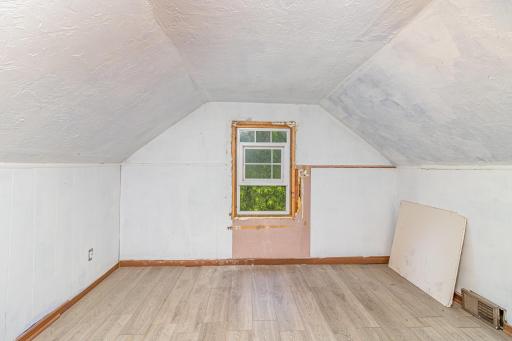 209 4th Street W, Jordan, MN 55352