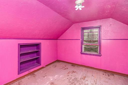 209 4th Street W, Jordan, MN 55352
