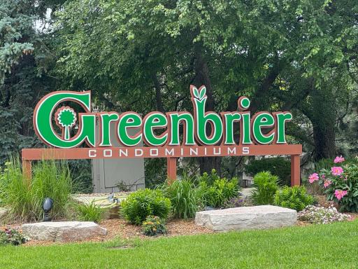 10411 Cedar Lake Road, 213, Hopkins, MN 55305