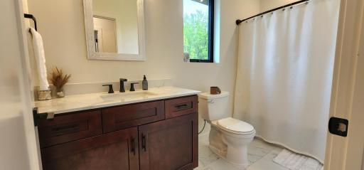 Full guest bathroom
