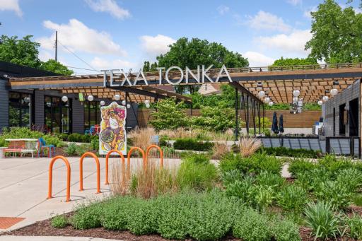 2832 Oregon Avenue S, Saint Louis Park, MN 55426