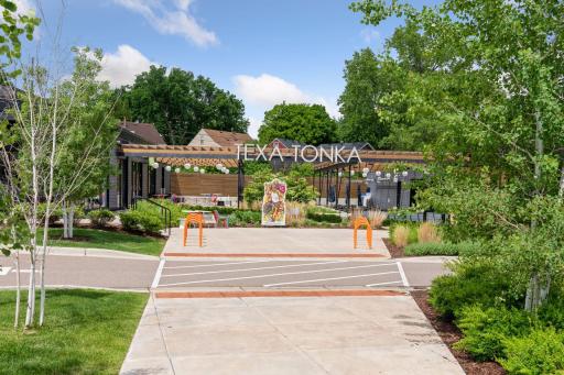 2832 Oregon Avenue S, Saint Louis Park, MN 55426