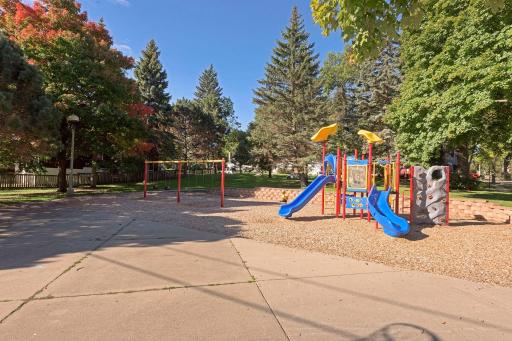 Located near multiple neighborhood parks. Sunshine Park amenities include an updated playground, basketball courts, paved trails and picnic tables.