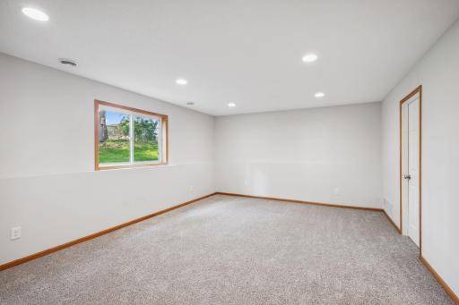 13050 9th Avenue N, Zimmerman, MN 55398