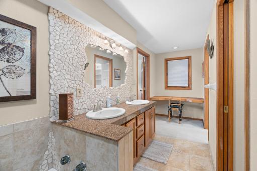 4646 Lords Street NE, Prior Lake, MN 55372