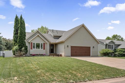 7889 18th Street N, Saint Paul, MN 55128