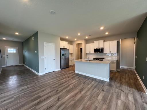 5022 Useppa Trail, Saint Paul, MN 55129