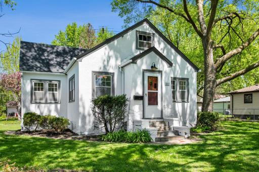 Discover this beautifully updated 3-bedroom, 1-bathroom home!