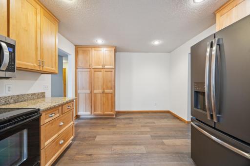 7813 W 111th Street, Bloomington, MN 55438