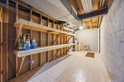 7813 W 111th Street, Bloomington, MN 55438