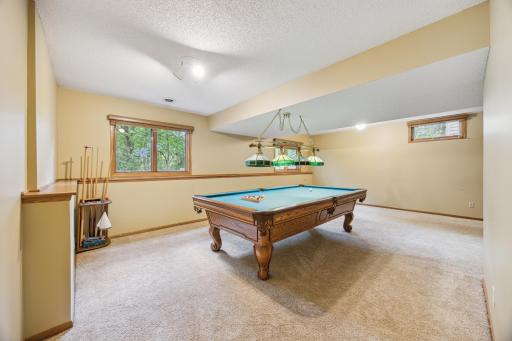 7813 W 111th Street, Bloomington, MN 55438