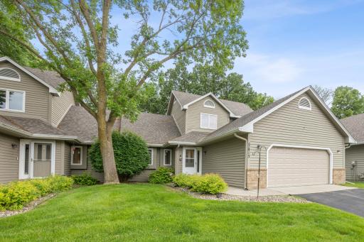 7813 W 111th Street, Bloomington, MN 55438