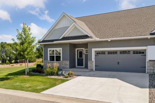 109 Vista Way, Waconia, MN 55387