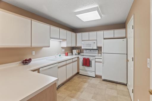 5598 Kalland Avenue NE, Albertville, MN 55301