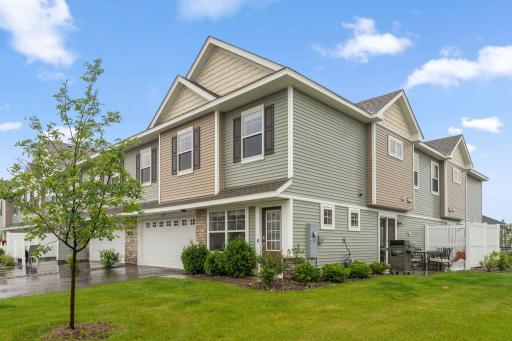 7255 Fall Drive, Hugo, MN 55038